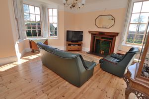 Sitting Room- click for photo gallery